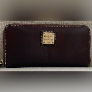 Vintage Dooney and Bourke Wallet